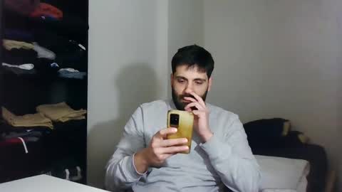 Snapshot of italianboybcn chatting on 01-17-25, 08:22 italianboybcn online show from 01-17-25, 08:22