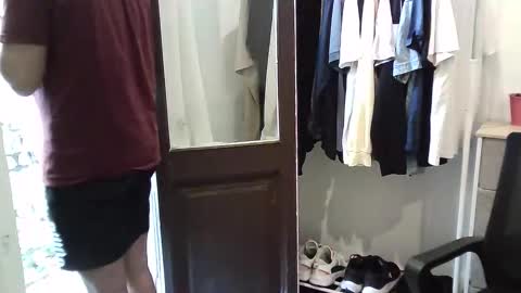 Snapshot of italianboybcn chatting on 10-08-25, 07:17 italianboybcn online show from 10-08-25, 07:17