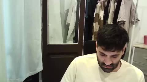 italianboybcn online show from 11-09-25, 08:12