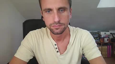 italiano116116 online show from 09-17-25, 08:27