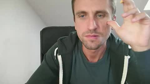 italiano116116 online show from 09-28-25, 02:00