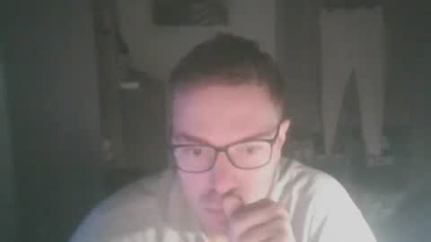 Snapshot of italianslavexoxo chatting on 11-08-25, 05:07 S online show from 11-08-25, 05:07