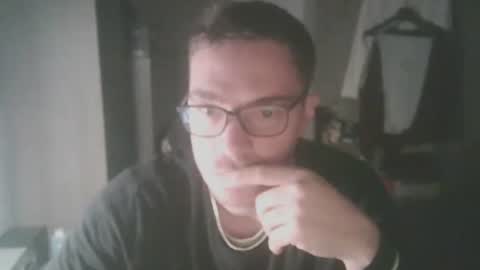 Snapshot of italianslavexoxo chatting on 11-30-25, 07:12 S online show from 11-30-25, 07:12