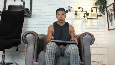 Italo Moore online show from 09-15-25, 11:21