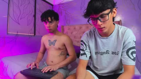 Ithan and Friends online show from 03-06-25, 01:46