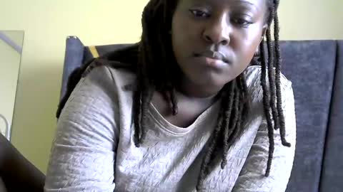 Snapshot of its_sweet chatting on 02-06-25, 08:50 BigAss horny online show from 02-06-25, 08:50