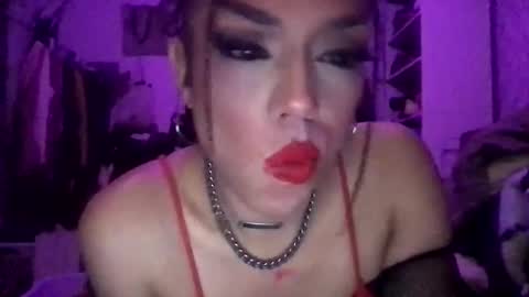 Snapshot of itsariessecrets chatting on 03-07-25, 10:45 itsariessecrets online show from 03-07-25, 10:45