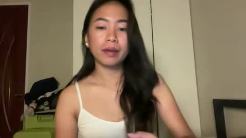 Candy online show from 11-04-25, 07:57