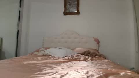 Snapshot of itschanelxx chatting on 01-25-25, 09:36 itschanelxx online show from 01-25-25, 09:36