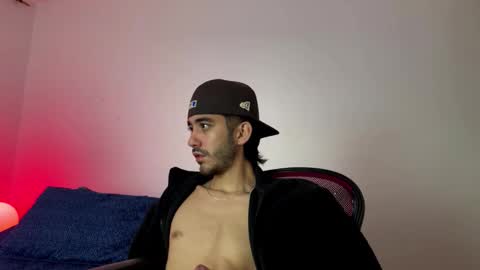 Snapshot of itsmartin_ chatting on 02-17-26, 02:30 itsmartin_ online show from 02-17-26, 02:30