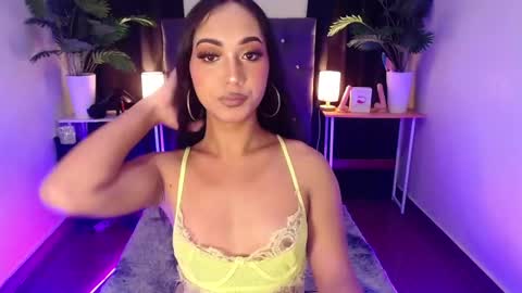 Sofia online show from 09-11-25, 10:37