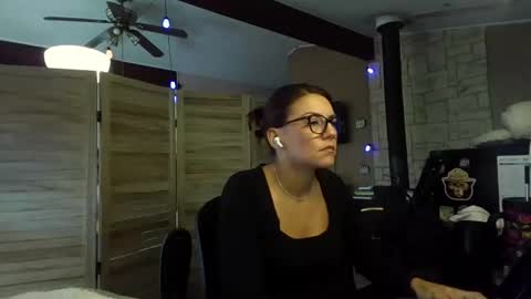 Snapshot of itsmesophie_x chatting on 10-21-25, 03:46 ItsMeSophie X online show from 10-21-25, 03:46