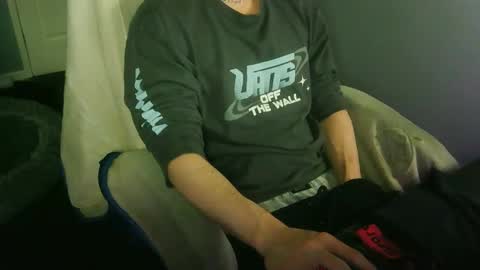 Snapshot of itsnotliam834 chatting on 09-10-25, 02:44 itsnotliam834 online show from 09-10-25, 02:44