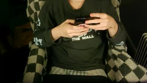 Snapshot of itsnotliam834 chatting on 10-31-25, 03:07 itsnotliam834 online show from 10-31-25, 03:07