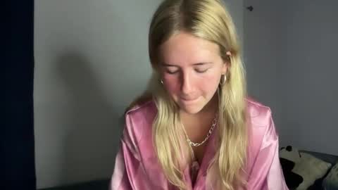 Snapshot of itsssosierra chatting on 01-28-25, 07:32 Sierra online show from 01-28-25, 07:32