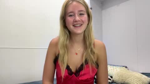 Snapshot of itsssosierra chatting on 02-03-25, 08:03 Sierra online show from 02-03-25, 08:03