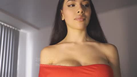 itsssssssme_lana online show from 12-29-24, 08:04