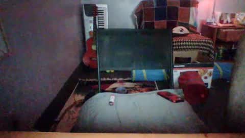 Snapshot of itsthick13 chatting on 07-11-26, 06:27 itsthick13 online show from 07-11-26, 06:27