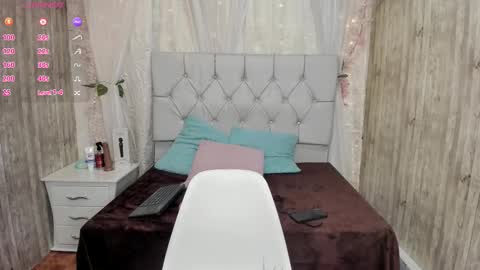 Itsuki N online show from 11-25-25, 01:22