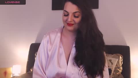 Snapshot of itsyourlady chatting on 01-09-25, 09:37 Melissa Khaan online show from 01-09-25, 09:37