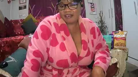 itumeleng74 online show from 10-04-25, 07:45