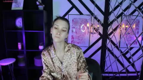 Iva online show from 10-27-25, 01:48