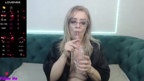 Snapshot of ivanacharm chatting on 02-25-25, 04:24 ivanacharm online show from 02-25-25, 04:24