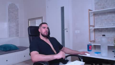 IvanHydee online show from 09-12-25, 04:45