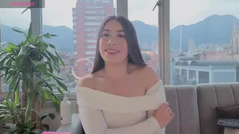 Snapshot of ivanna_west chatting on 09-28-25, 01:16 Ivanna West online show from 09-28-25, 01:16
