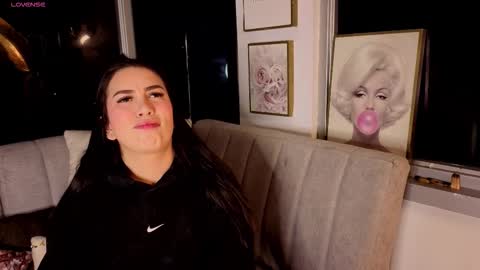 Ivanna West online show from 12-17-25, 10:21