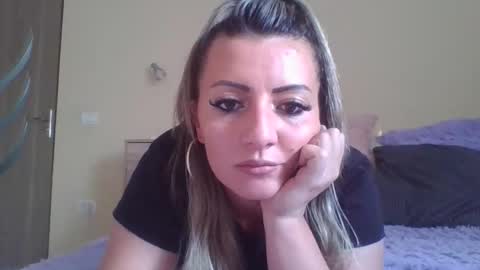 Snapshot of ivannahazel chatting on 10-17-25, 11:24 Ivanna online show from 10-17-25, 11:24