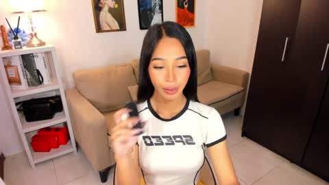 kirstenelsie online show from 02-10-25, 12:19