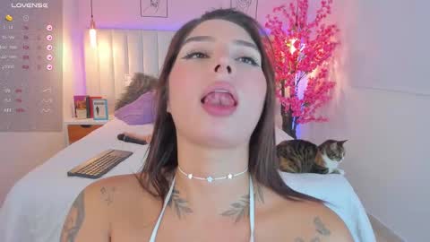 maria  online show from 02-20-25, 10:59