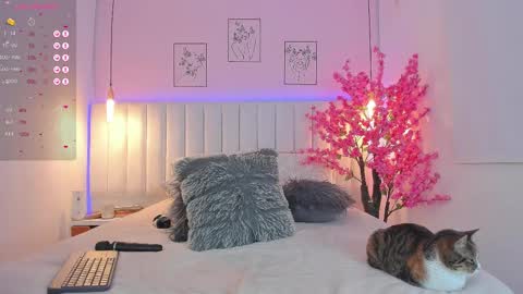 maria  online show from 03-01-25, 12:07