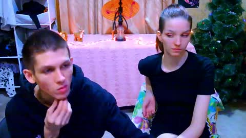 Snapshot of ivy__lester chatting on 12-07-24, 08:16 Ivy and Lester online show from 12-07-24, 08:16