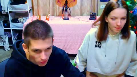 Snapshot of ivy__lester chatting on 12-08-24, 07:11 Ivy and Lester online show from 12-08-24, 07:11