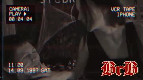 Snapshot of ivy__lester chatting on 12-11-24, 09:23 Ivy and Lester online show from 12-11-24, 09:23