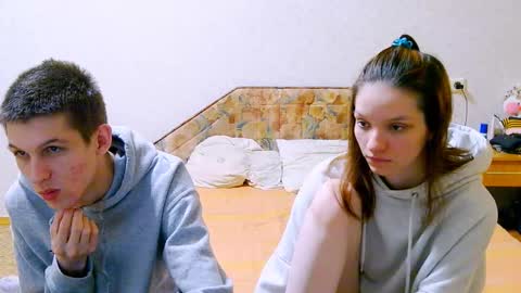 Snapshot of ivy__lester chatting on 02-26-25, 06:21 Ivy and Lester online show from 02-26-25, 06:21