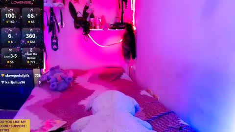 You can find more of me here  online show from 02-27-25, 06:42