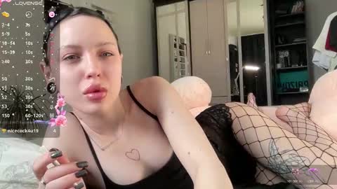 Snapshot of ivyashworth chatting on 01-15-26, 09:14 Ivy online show from 01-15-26, 09:14