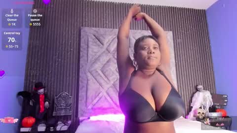 Snapshot of ivybennett chatting on 10-26-25, 01:17 IVANA online show from 10-26-25, 01:17