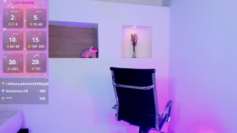 i v y  b l i s s online show from 03-04-25, 06:18