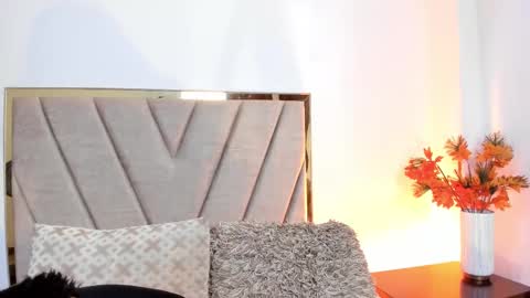 IvyJhonss online show from 09-15-25, 11:43