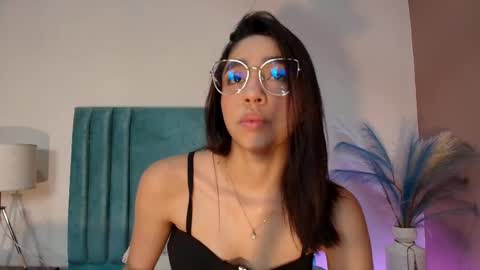 IvyJhonss online show from 11-05-25, 11:54