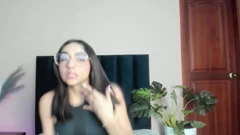 IvyJhonss online show from 12-16-25, 12:10