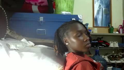 ivyk_ online show from 03-03-26, 12:44