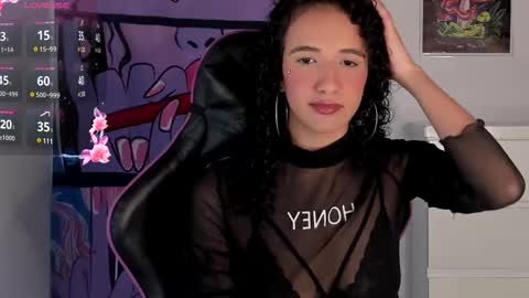 Snapshot of ivymanson_ chatting on 12-02-24, 08:52 Camila online show from 12-02-24, 08:52