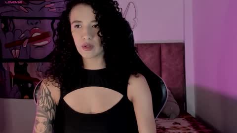 Camila online show from 12-17-25, 05:46