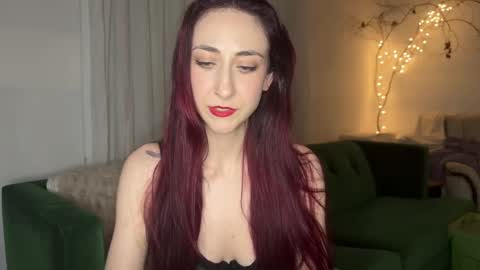 Snapshot of ivyrosiex chatting on 02-12-25, 02:14 Ivy Rosie online show from 02-12-25, 02:14