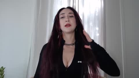 Snapshot of ivyrosiex chatting on 11-13-25, 04:17 Ivy Rosie online show from 11-13-25, 04:17